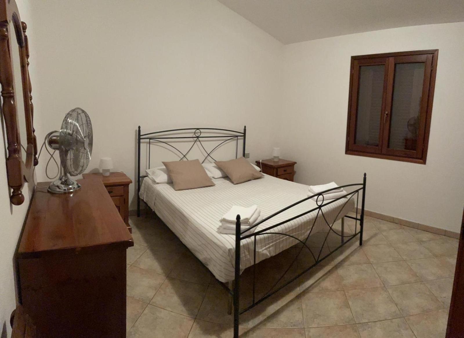 Via Genova 1480 Villa San Teodoro  Kültér fotó
